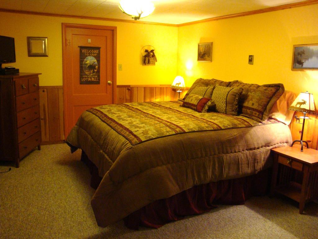 Yellowstone Wildlife Cabins West Yellowstone Ngoại thất bức ảnh